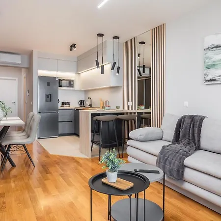 アパート A&n Luxury マカルスカ