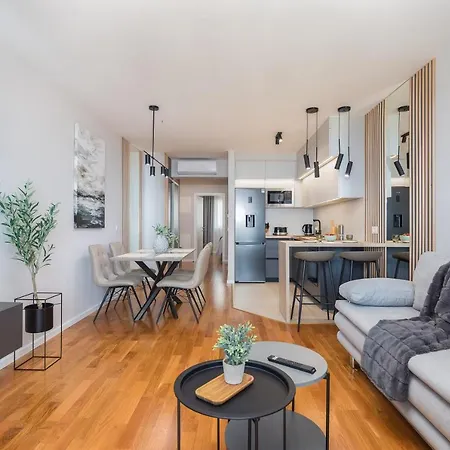 A&n Luxury アパート マカルスカ